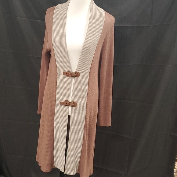 Simply Noelle Sweaters - Simply Noelle Buckle Sweater SZ MD
